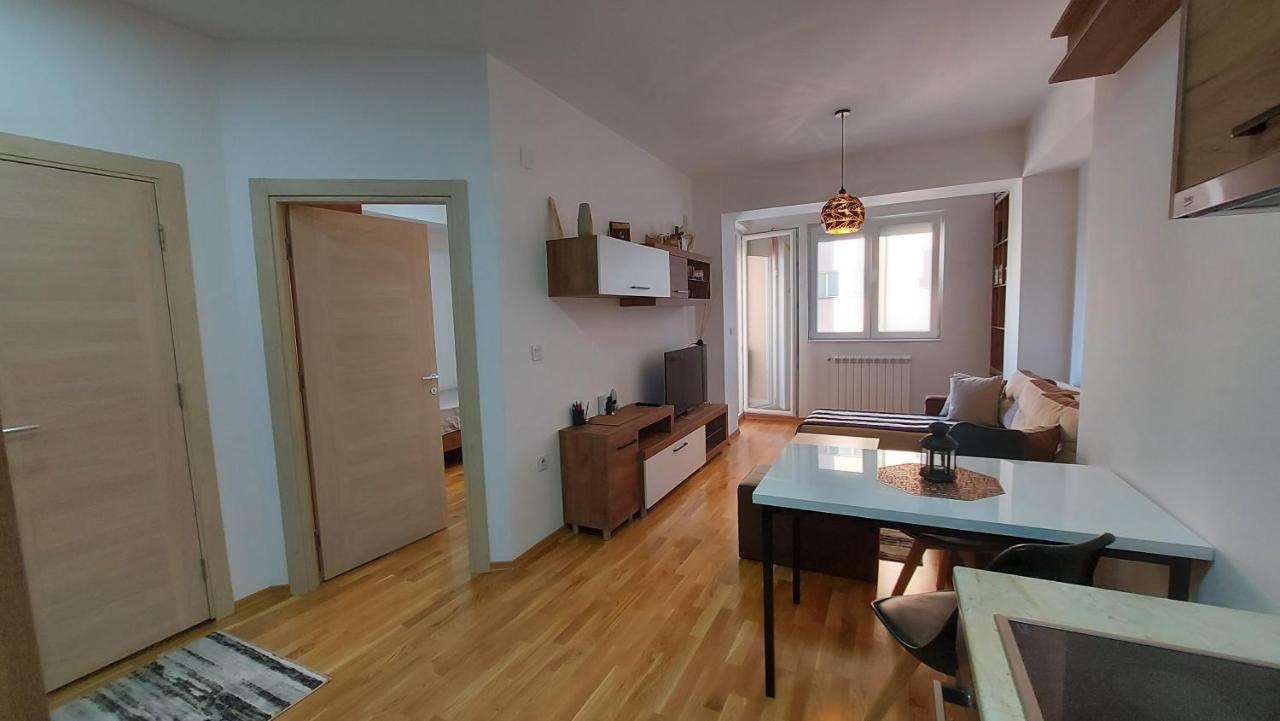 New Home In Скопье Экстерьер фото