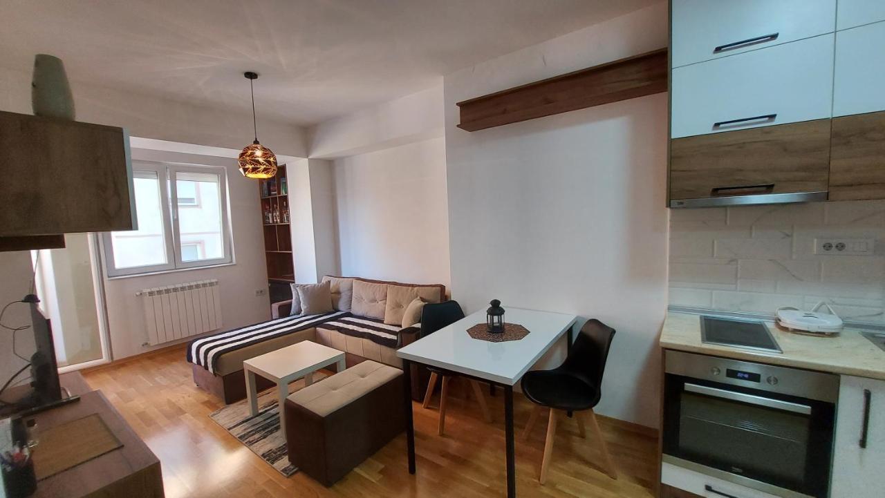 New Home In Скопье Экстерьер фото